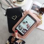 Bolsa Feminina TouchCell Preta e Rosa em detalhes